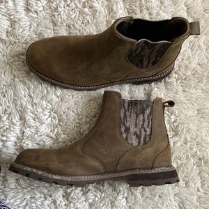 Like New - Chelsea Waterproof Muck Boots